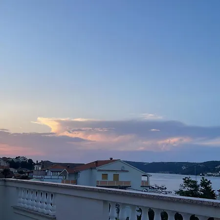 Superior Sea Side View 3*