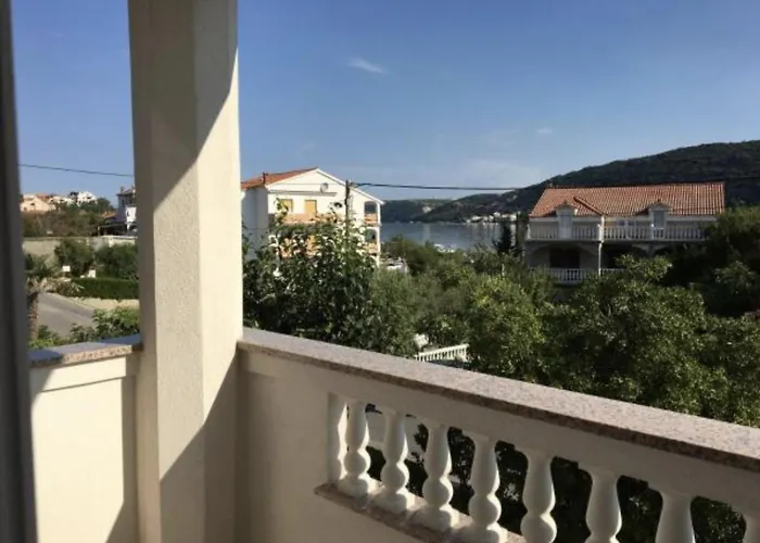 Superior Sea Side View 3* Rab Town